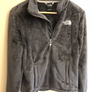 SOLD- Northface women’s Osito Jacket- grey
